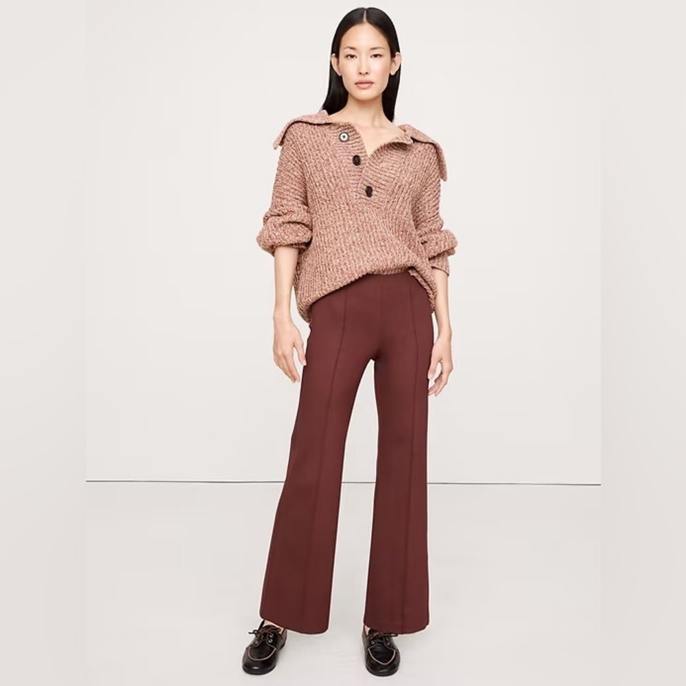 NWT! Banana Republic Redwood Burgundy Crop Flare Everywhere Ponte Pull-On Pant